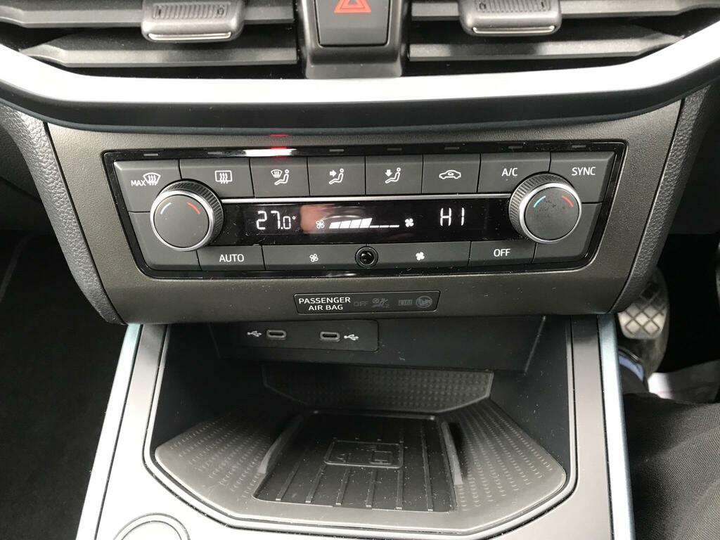 Seat Arona Hatchback White #29