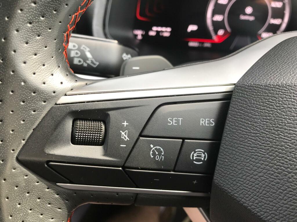 Seat Arona 1.0L Tsi Se Technology 94 Bhp Green #27