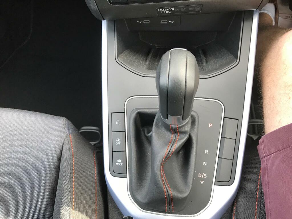 Seat Arona 1.0L Tsi Se Technology 94 Bhp Green #20