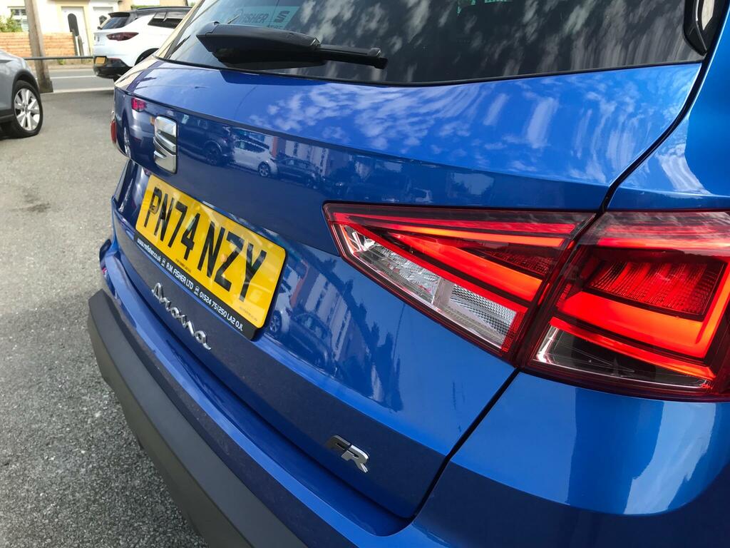 Seat Arona 1.0L Tsi Se Technology 94 Bhp Green #44