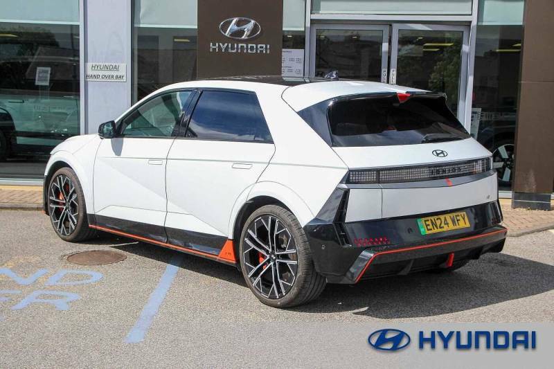 Hyundai Ioniq 5 478Kw 84 Kwh - 2024 24 White #3