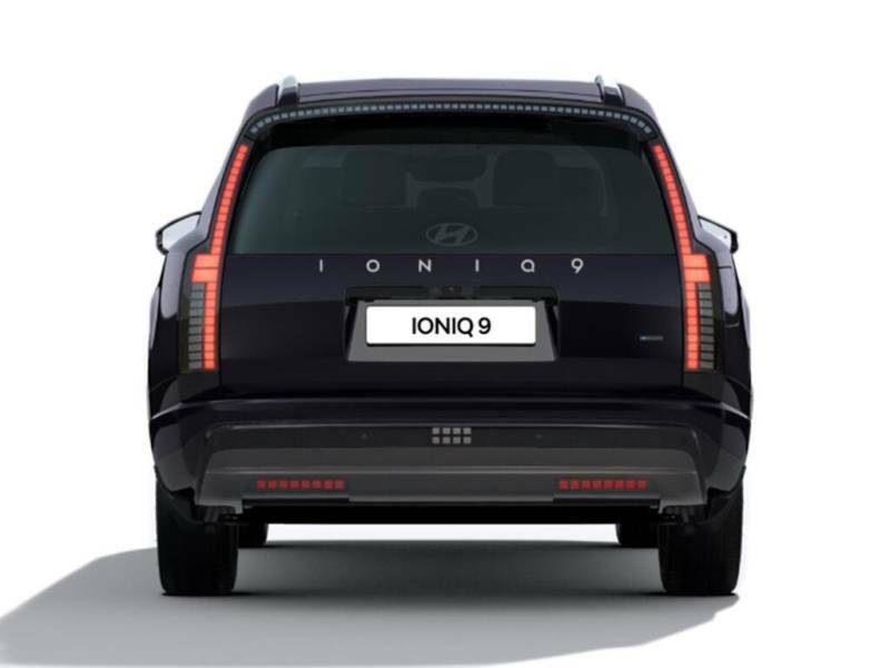 Hyundai Ioniq 110Kwh Calligraphy 4Wd Black #4