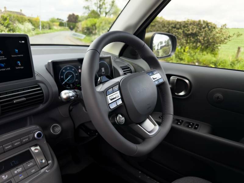 Hyundai Inster Long Range 49Kwh Cross - 2026 Green #3