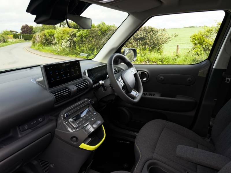 Hyundai Inster Long Range 49Kwh Cross - 2026 Green #4