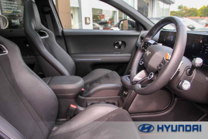 Hyundai Ioniq 5 478Kw 84 Kwh Grey #3