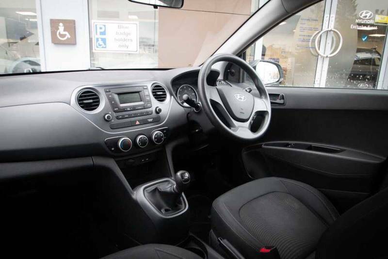 Hyundai I10 1.0 S White #2