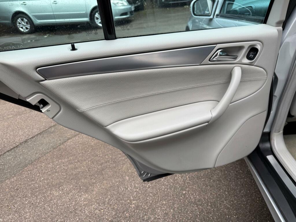 Mercedes-Benz C Class C180k Avantgarde Se Silver #36