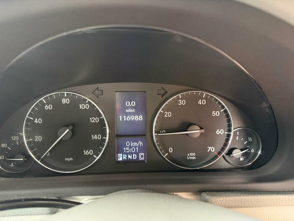 Mercedes-Benz C Class C180k Avantgarde Se Silver #34