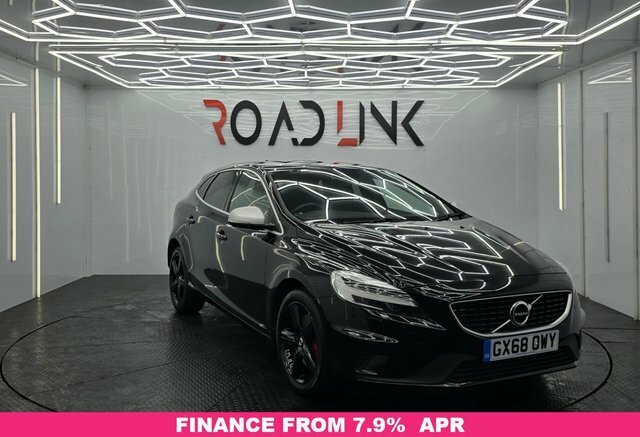 Volvo V40 1.5 T2 Gpf R-design Nav Plus Hatchback Black