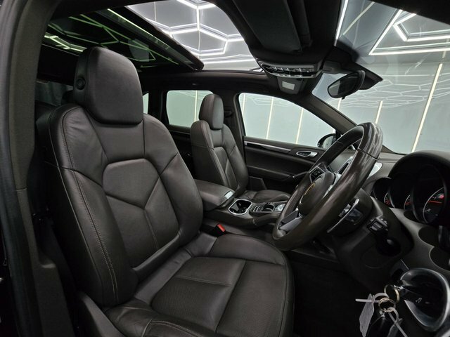 Porsche Cayenne S Tiptronic S Black #11