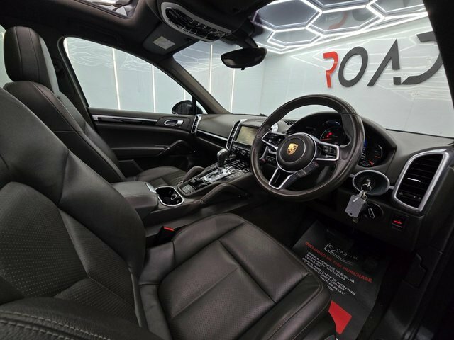 Porsche Cayenne S Tiptronic S Black #10