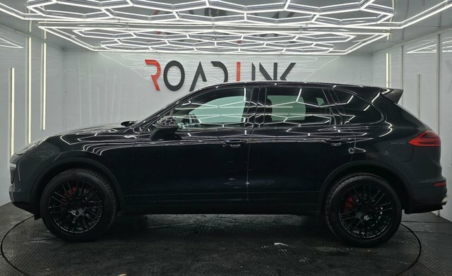 Porsche Cayenne S Tiptronic S Black #46