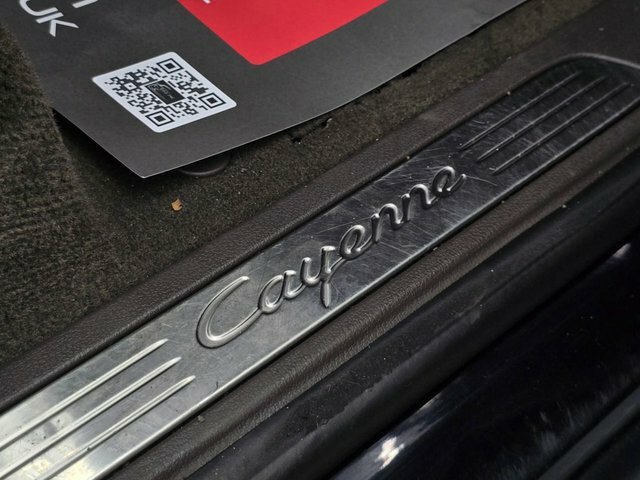 Porsche Cayenne S Tiptronic S Black #45