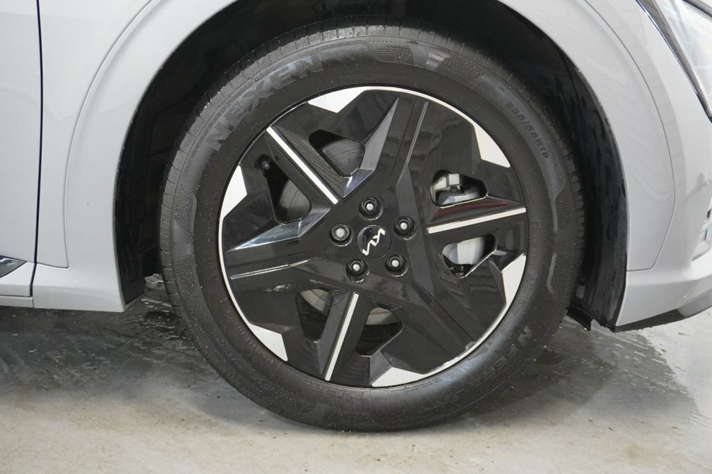 Kia EV6 Hatchback DYZ6728 Grey #3