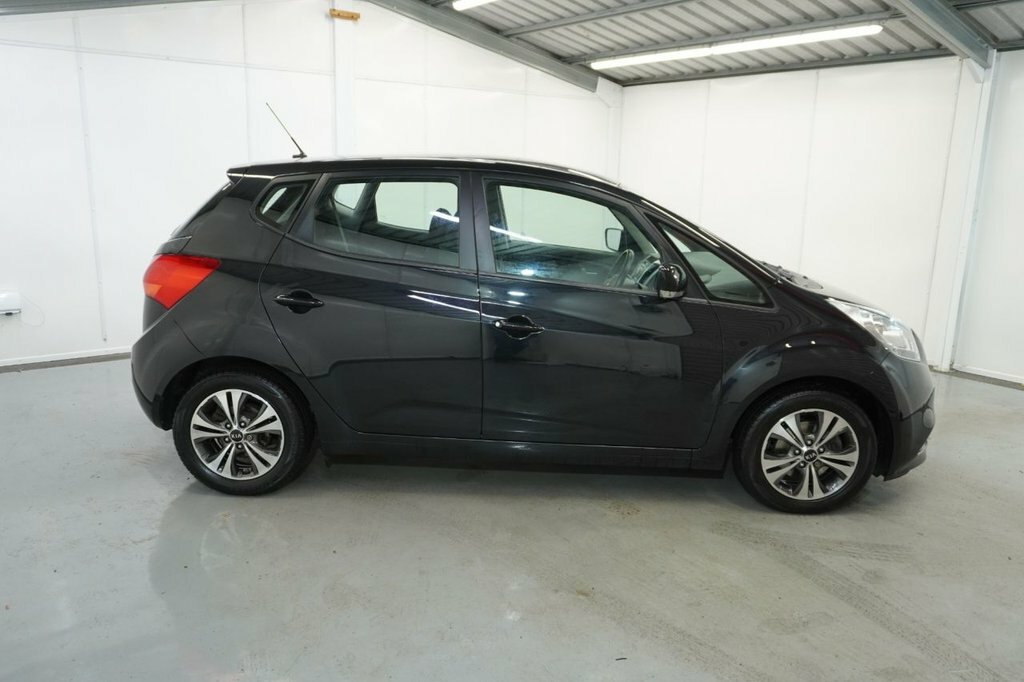 Kia Venga 1.4L 2 Black #6