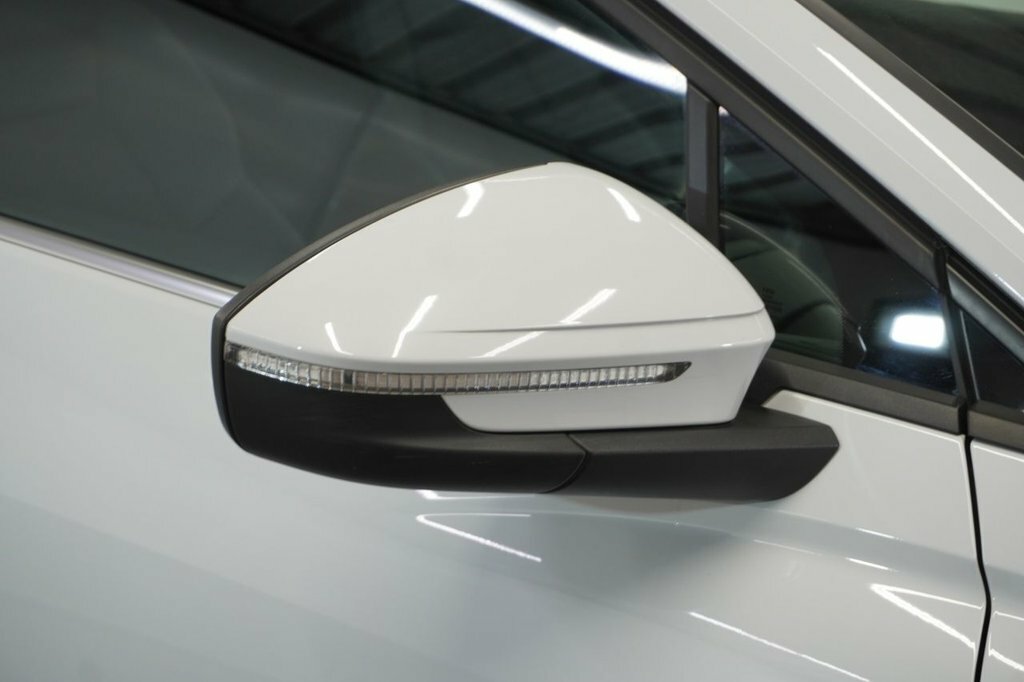 Audi Q4 E Tron Suv AMZ7240 White #4