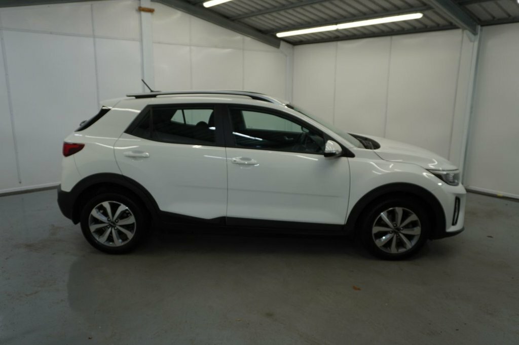 Kia Stonic 1L 2 White #6