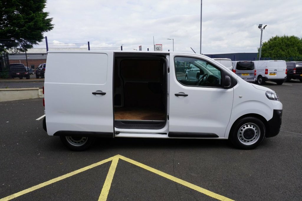 Citroen Dispatch 1.5L Enterprise Edition M 6Dr YG73NMC White #6