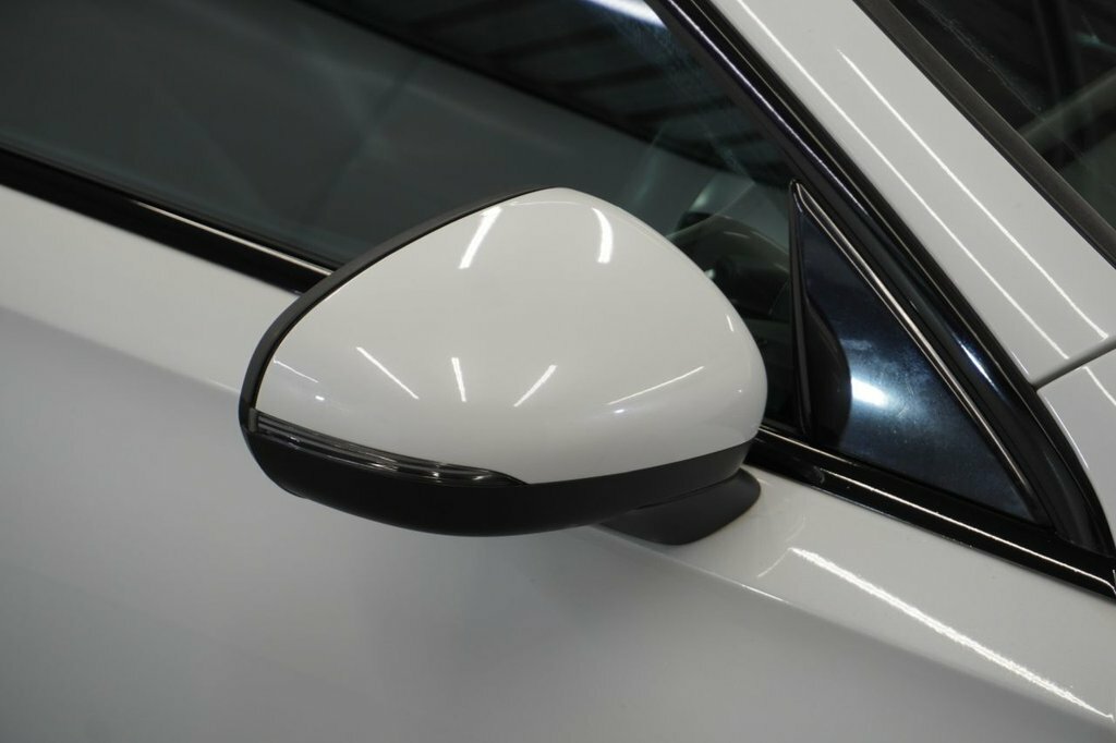 Mercedes-Benz A Class 2L Amg Line WK71BSV White #4