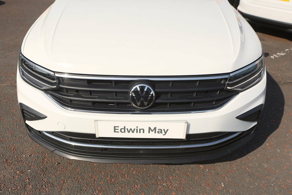 Volkswagen Tiguan 2022 Volkswagen Tiguan 1.5 Life Tsi White #4