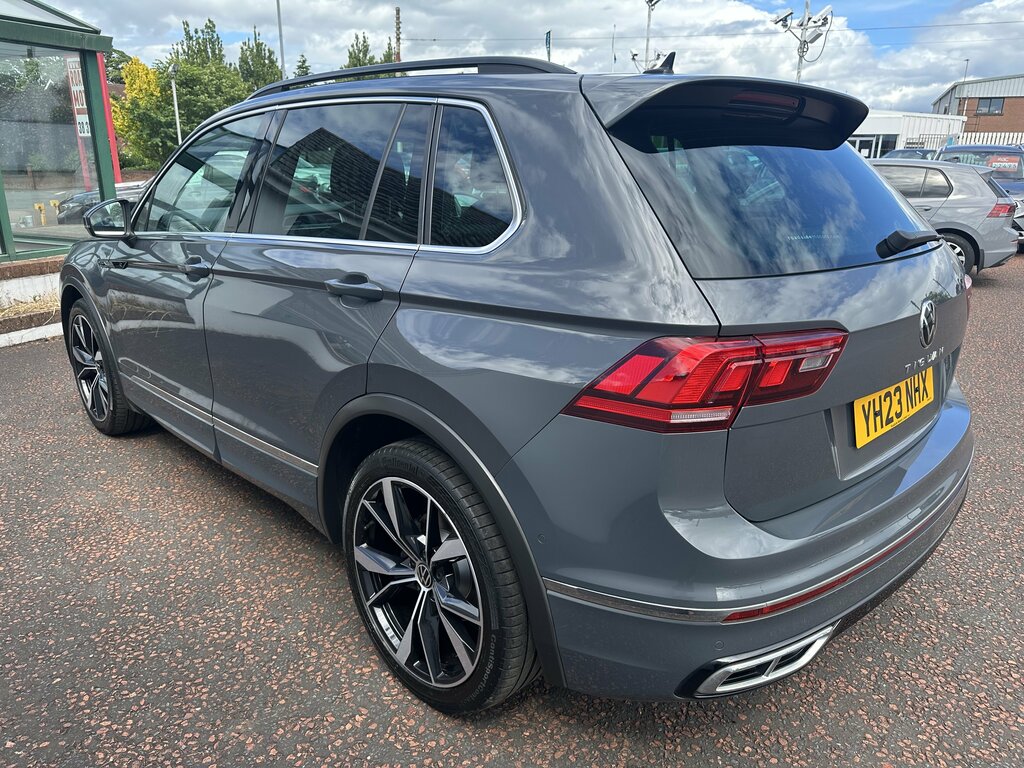 Volkswagen Tiguan 2023 Volkswagen Tiguan 1.5 R-line Tsi Dsg YH23NHX Grey #5