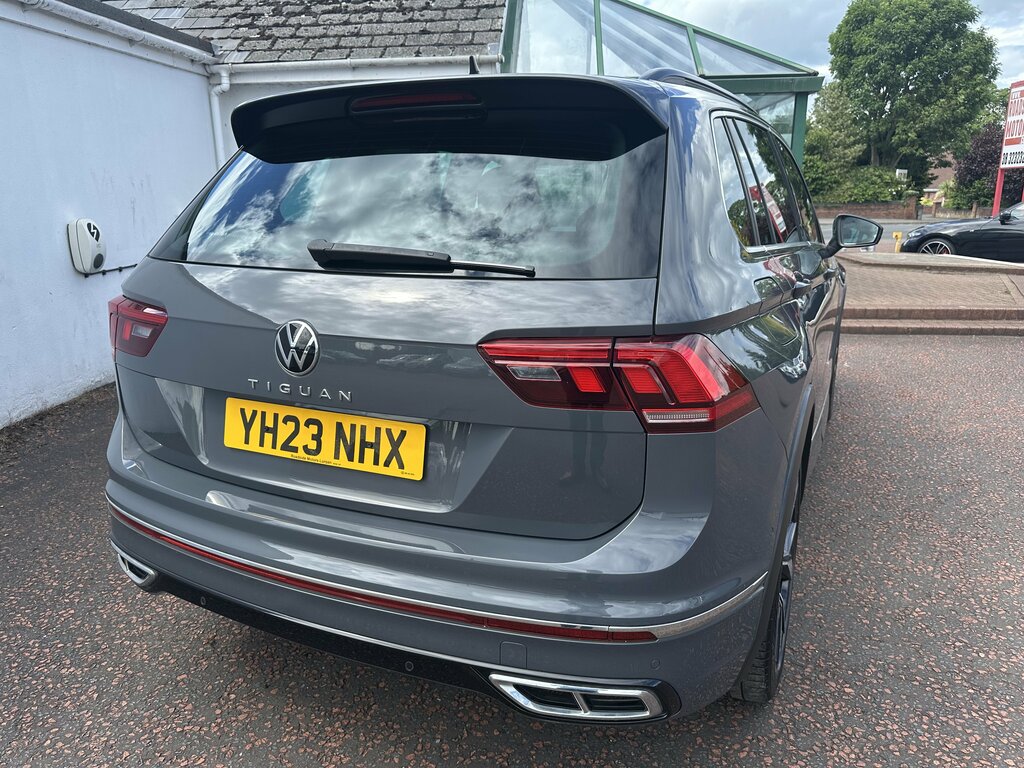 Volkswagen Tiguan 2023 Volkswagen Tiguan 1.5 R-line Tsi Dsg YH23NHX Grey #4