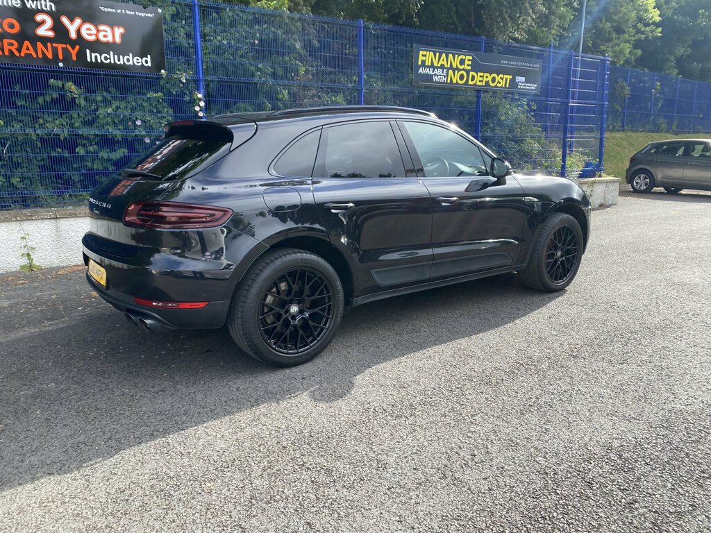 Porsche Macan 2018 Porsche Macan 252 Pdk LB18MFX Black #2