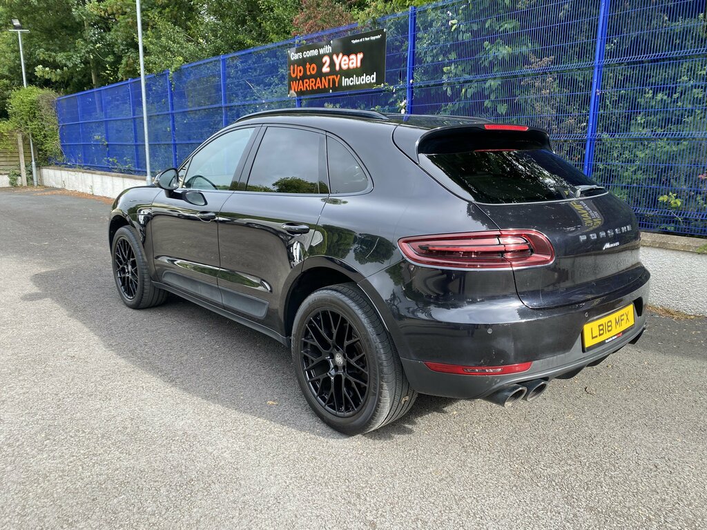 Porsche Macan 2018 Porsche Macan 252 Pdk LB18MFX Black #5