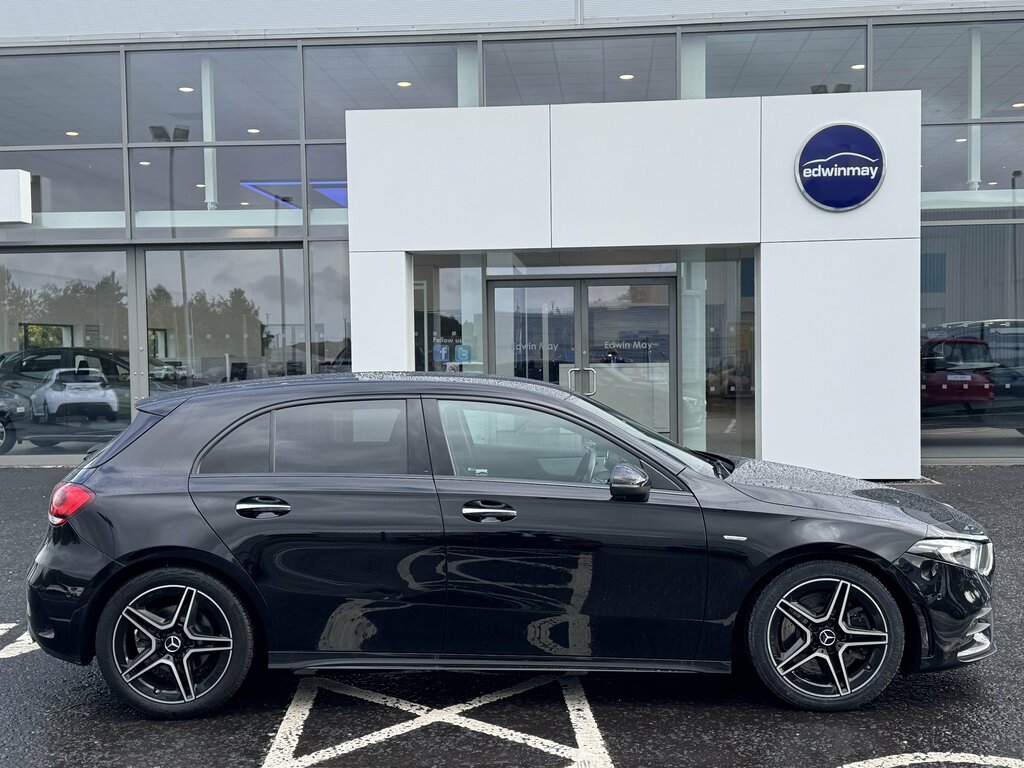 Mercedes-Benz A Class 2022 Mercedes A-class 2.0 A250 Amg Line Edition Pr PO22WUH Black #2