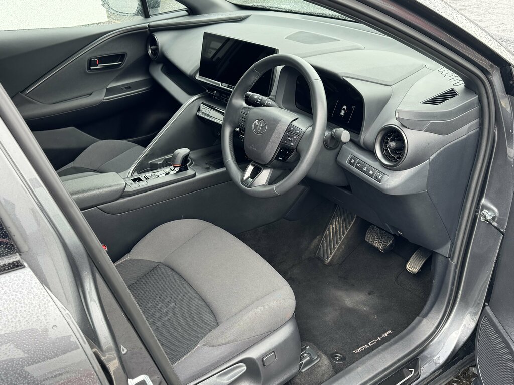 Toyota C-Hr 2024 Toyota C-hr Design 2.0 Phev YR74AAE Grey #3