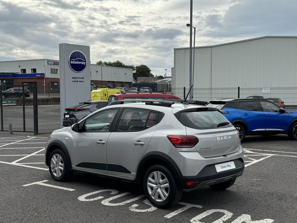 Dacia Sandero Stepway 2024 Dacia Sandero Stepway Expression 1.0 Tce 90P AVI9496 Grey #5