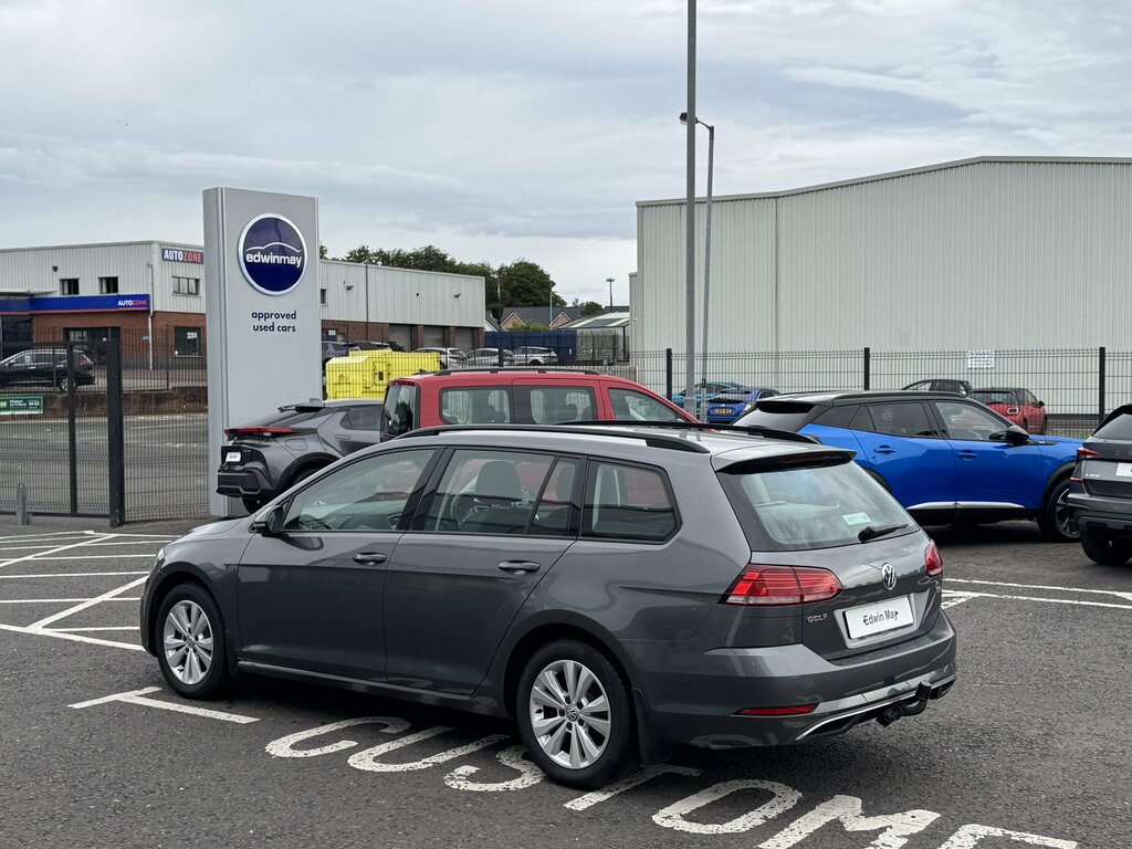Volkswagen Golf 2017 Volkswagen Golf Estate Se 1.4 Tsi 125Ps BYZ7976 Grey #5