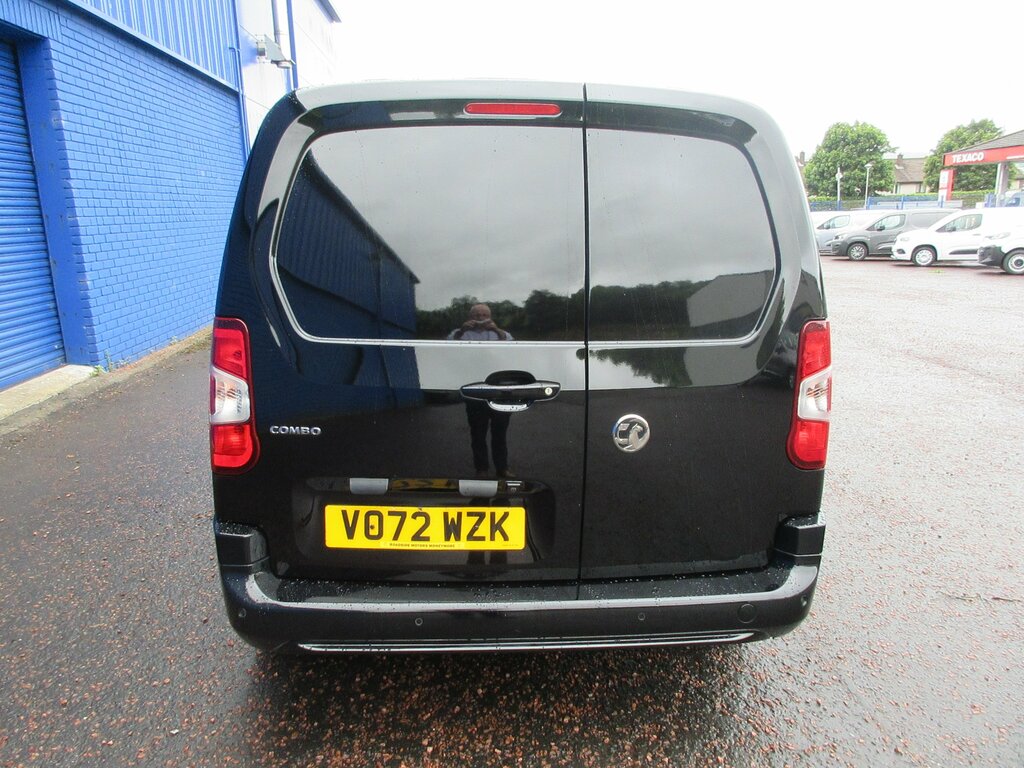Vauxhall Combo Ex.vat 2023 Vauxhall Combo 1.5 L2h1 2300 Pro Ss VO72WZK Black #4