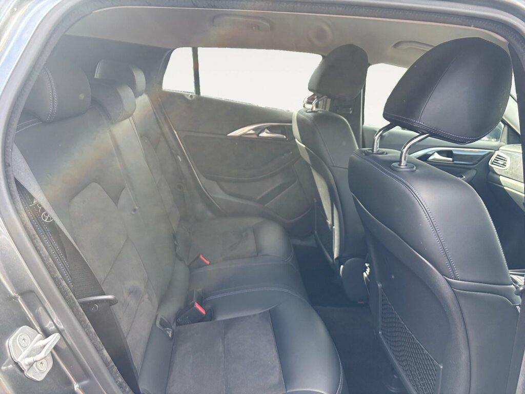 Infiniti Q30 Hatchback Silver #13