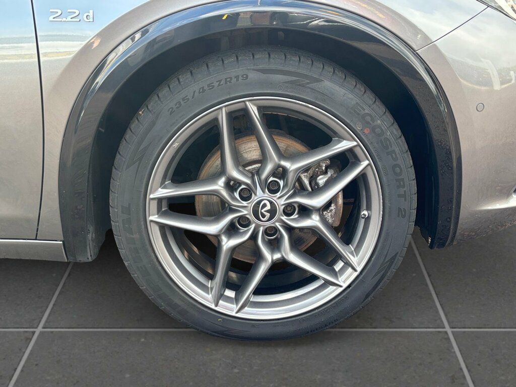 Infiniti Q30 Hatchback Silver #14