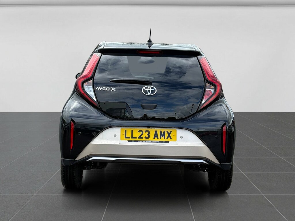Toyota Aygo X 2023 Toyota Aygo X 1.0 Vvt-i Exclusive LL23AMX Beige #4