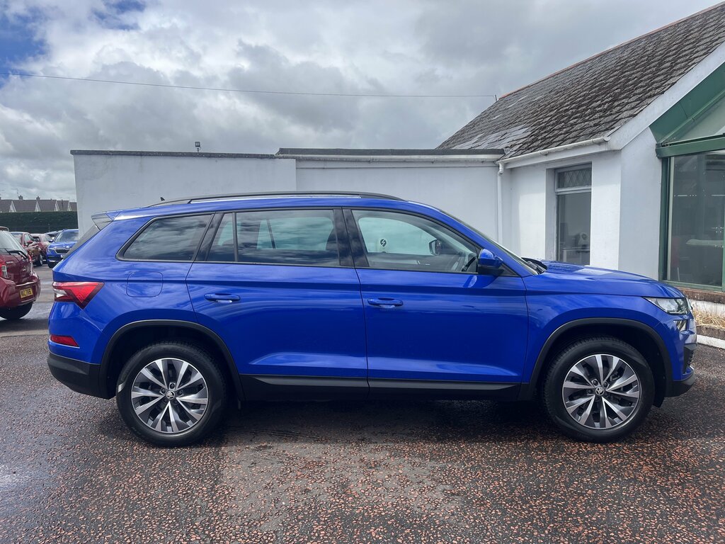 Skoda Kodiaq 2023 Skoda Kodiaq 1.5 Se Drive Tsi Dsg Blue #4
