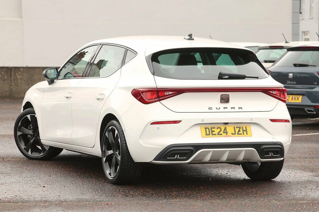 Cupra Leon 2024 Cupra Leon 1.5 Tsi V1 DE24JZH White #3