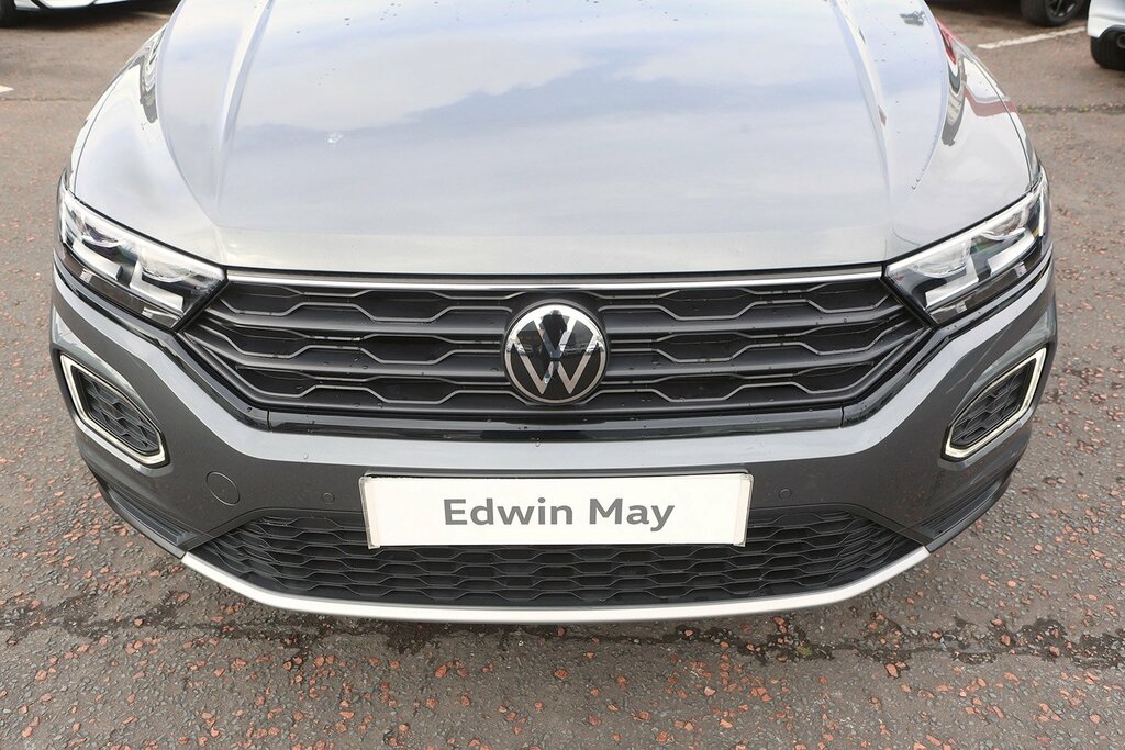 Volkswagen T-Roc 2021 Volkswagen T-roc 1.5 Black Edition Tsi Evo Grey #4