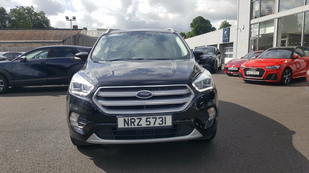 Ford Kuga 2018 Ford Kuga 2.0 Titanium Tdci Black #2