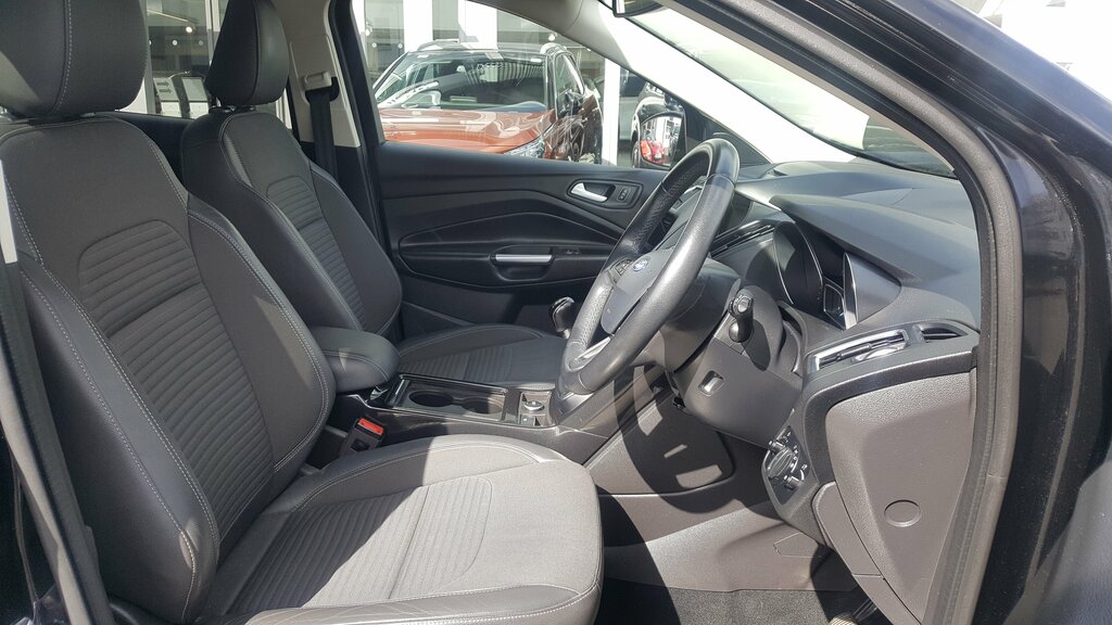 Ford Kuga 2018 Ford Kuga 2.0 Titanium Tdci Black #4