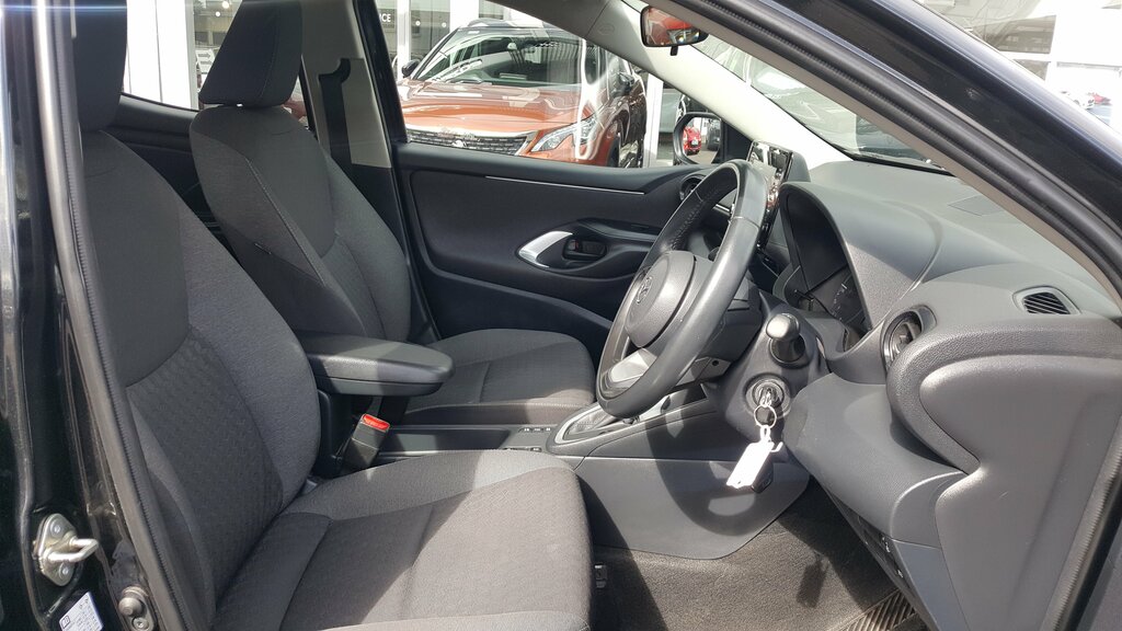 Mazda 2 2023 Mazda 2 Hybrid 1.5 Pure Black #3