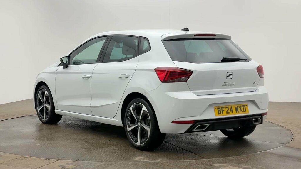 Seat Ibiza 2024 Seat Ibiza 1.0 Tsi Fr Sport 95 White #3