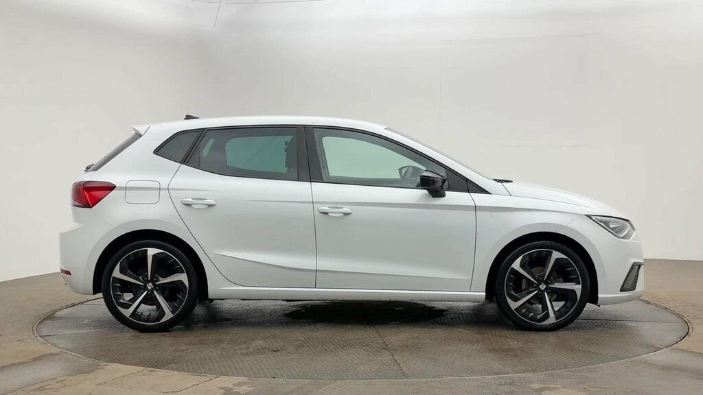 Seat Ibiza 2024 Seat Ibiza 1.0 Tsi Fr Sport 95 White #4