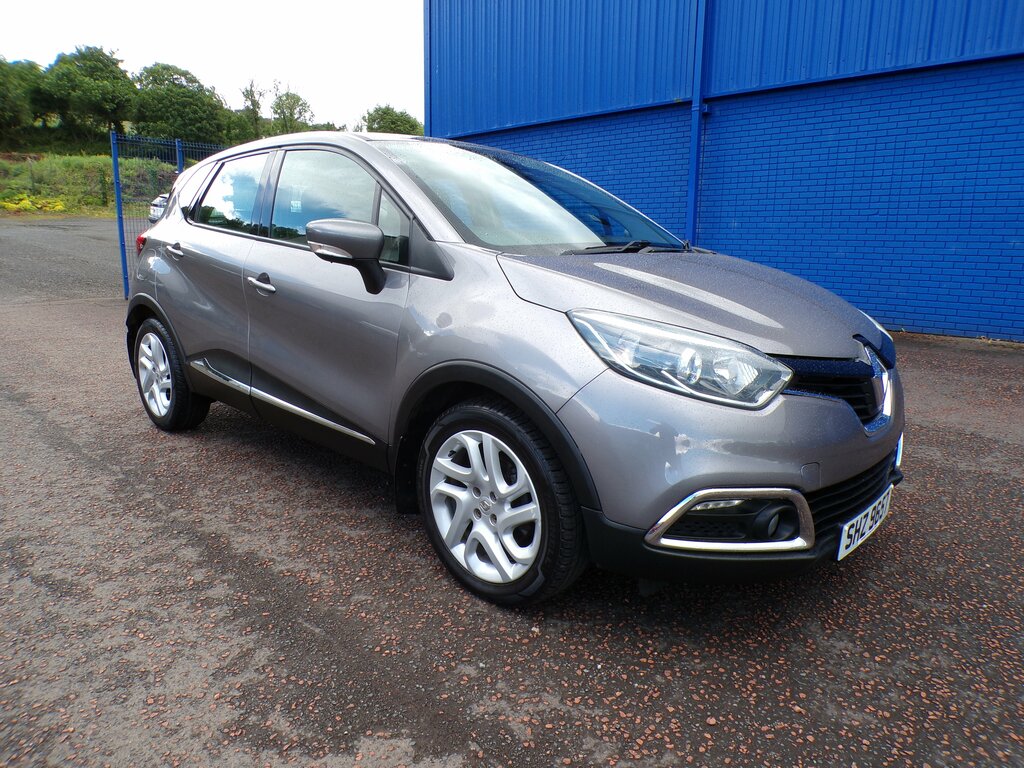 Renault Captur 2015 Renault Captur 1.5 Dynamique Medianav Energy Grey