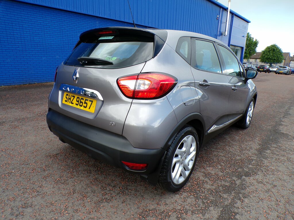 Renault Captur 2015 Renault Captur 1.5 Dynamique Medianav Energy Grey #3