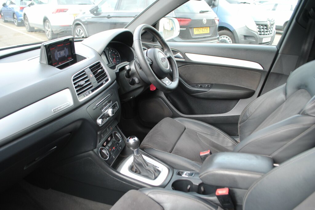 Audi Q3 2016 Audi Q3 2.0 Tdi Quattro S Line Plus KR65RBF White #4