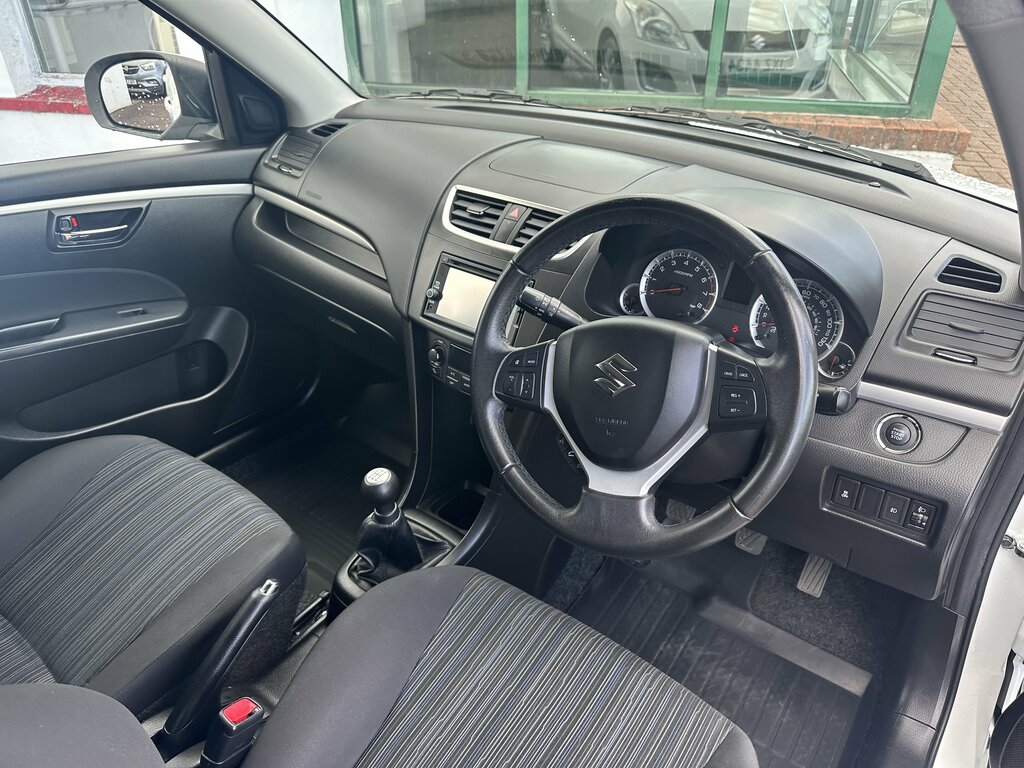 Suzuki Swift Sz-l 3-Door Red #9