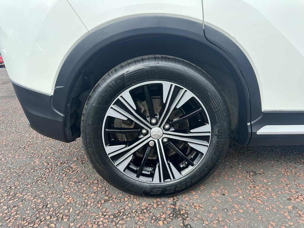 Mitsubishi Eclipse Cross 2019 Mitsubishi Eclipse Cross 4 4X2 White #6