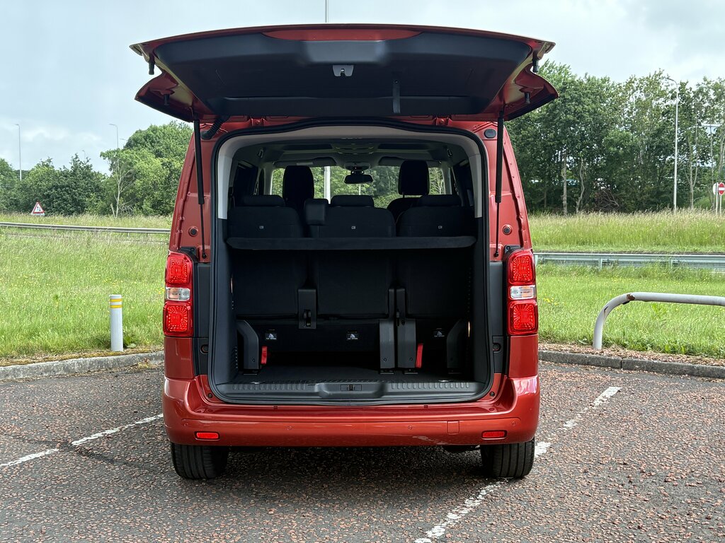 Peugeot Traveller Active Black #10